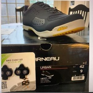 Garneau cycling shoe